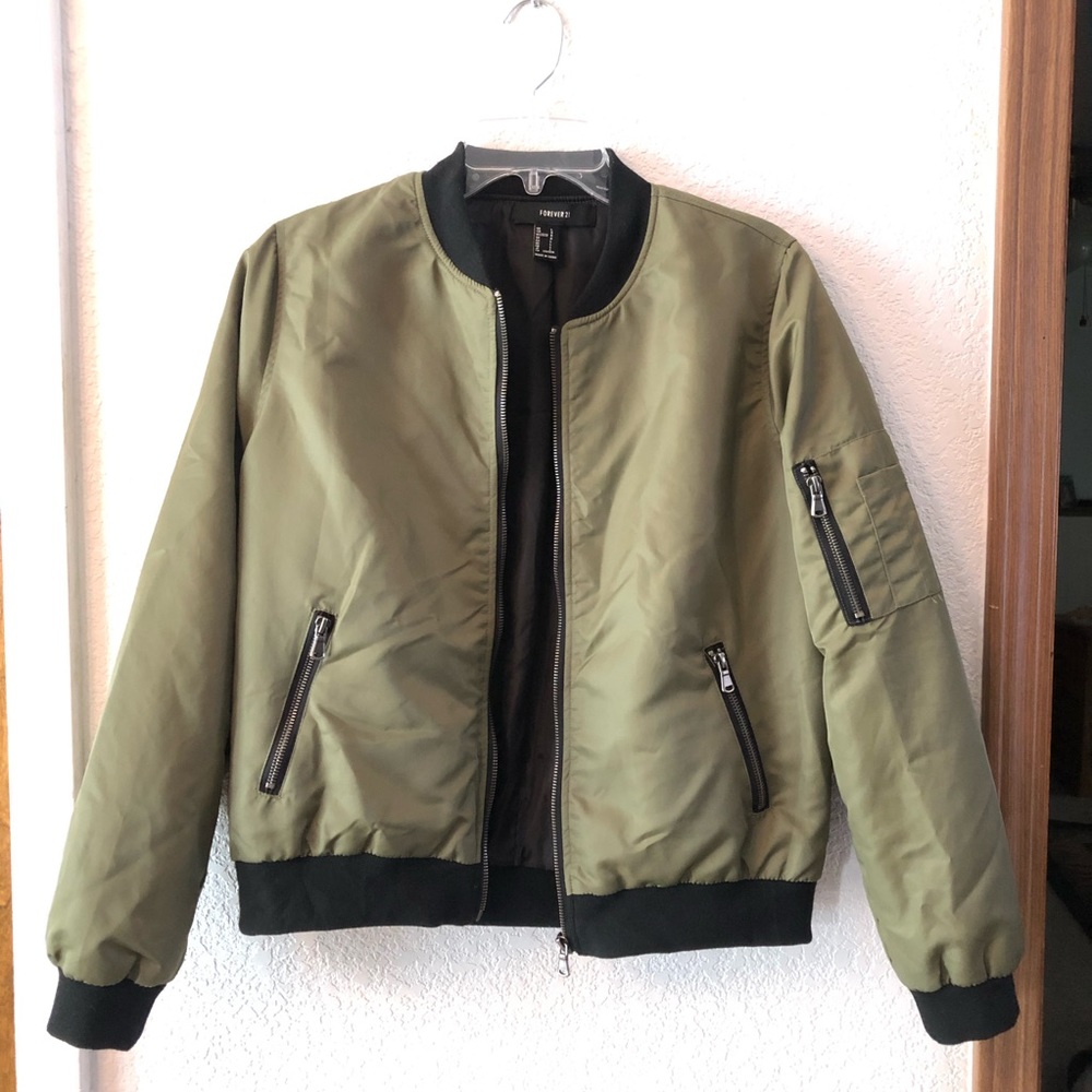 Forever 21 green bomber jacket size L large